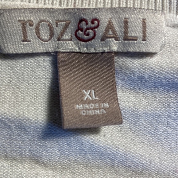 🦄 𝅺ROZ & Ali Color Block V-Neck Sweater Black & White Sz XL - Picture 6 of 9